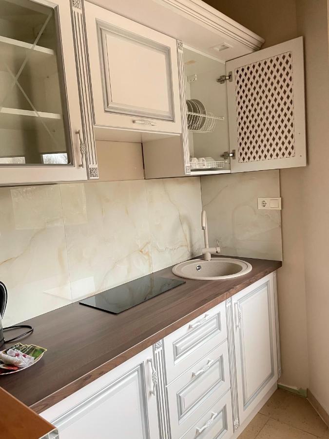 Acaem Hotel Chişinǎu Buitenkant foto