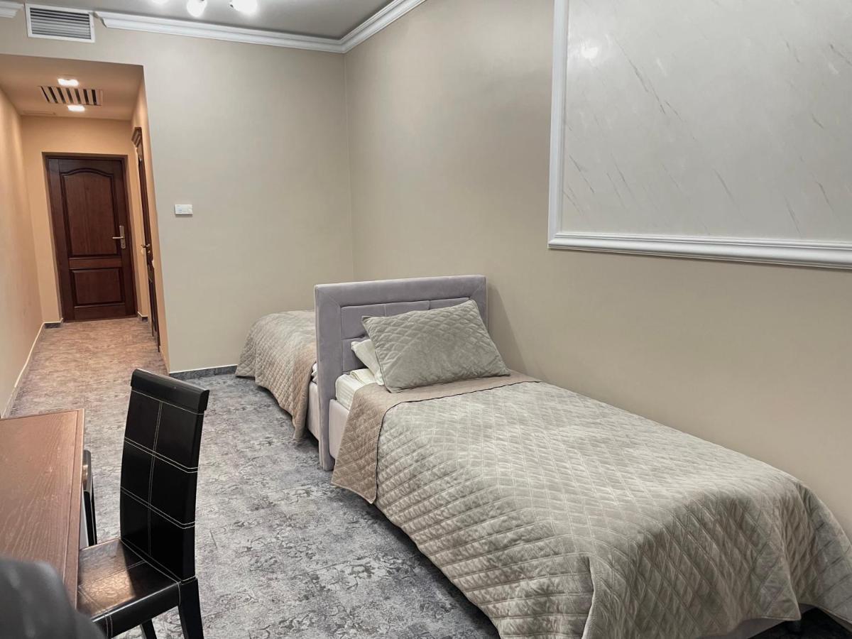 Acaem Hotel Chişinǎu Buitenkant foto