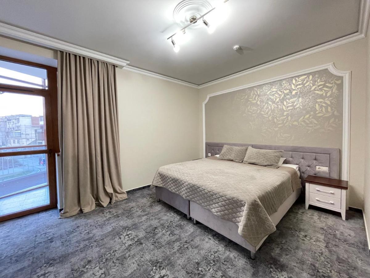 Acaem Hotel Chişinǎu Buitenkant foto